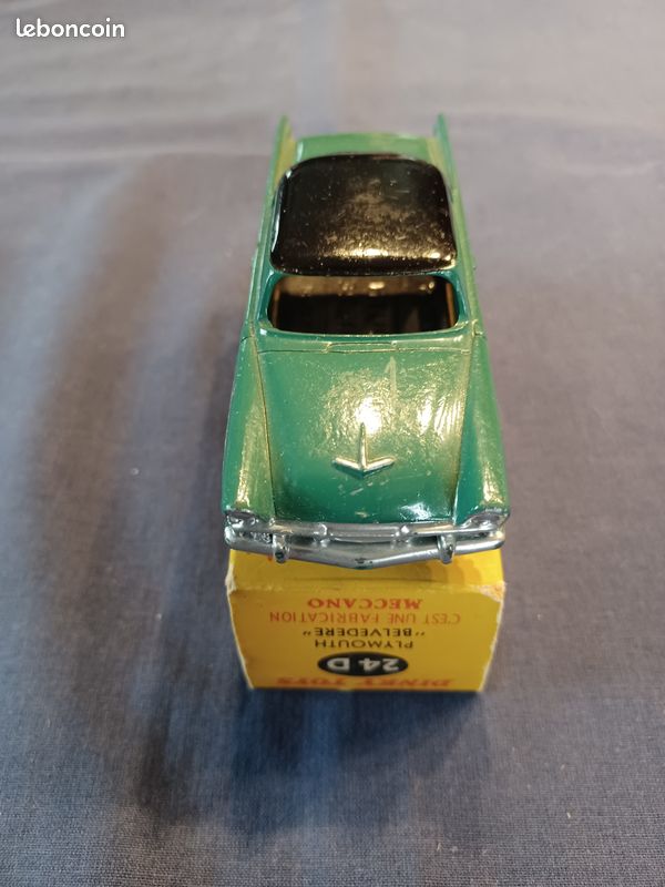 Dinky Toys Plymouth Belvedere ref.24D made in france en boite