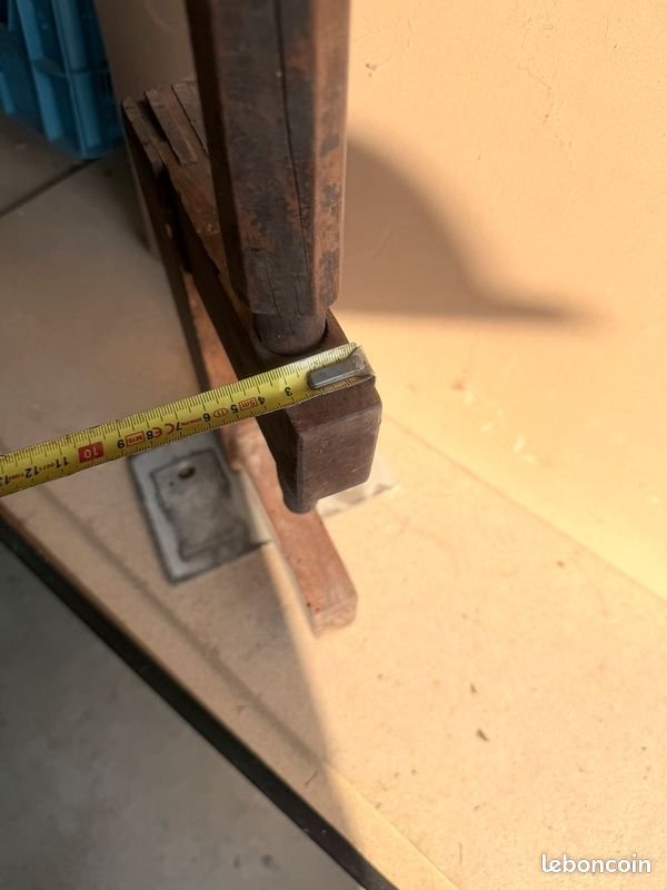 Bibliotheque, Présentoir à livres décoratif en ancien serre-joint en bois détourné (image 4)