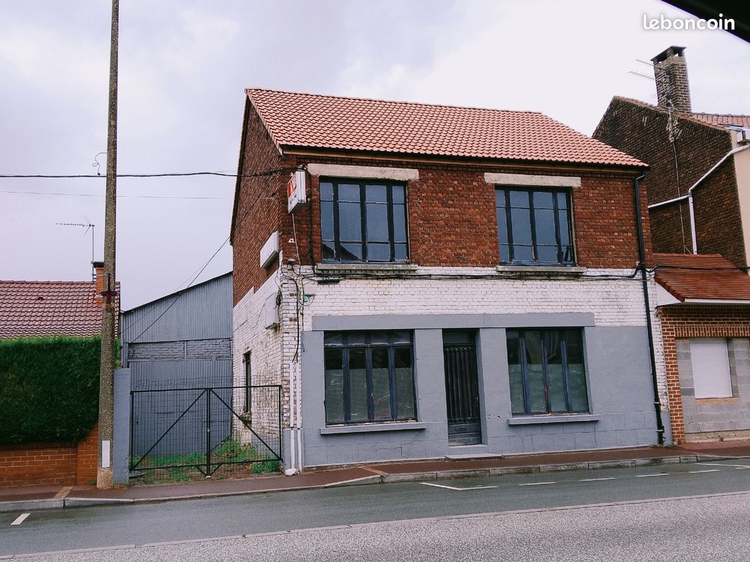 Maison 8 pièces 124 m² · à Fouquières-lès-Lens · 124 m² · 170 000 €