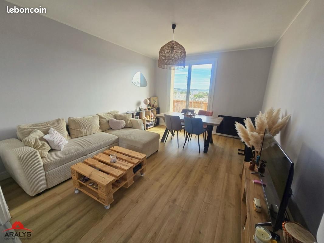 Appartement 3 pièces 53 m² · à Roanne · 53 m² · 80 000 €