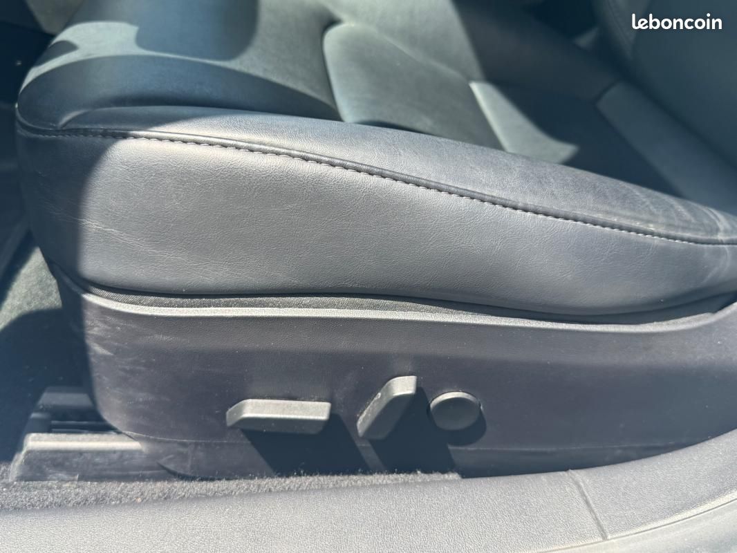 Tesla Model 3 Standard Range Plus RWD (image 30)