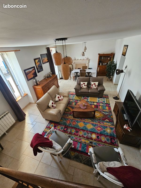 Maison 5 pièces 137 m² · à Reffannes · 137 m² · 105 000 €