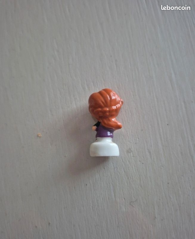 Fève disney Anna : 2 euros (image 2)