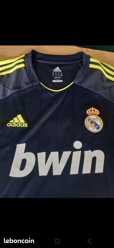 Maillot Real Madrid third 2025/26 sur