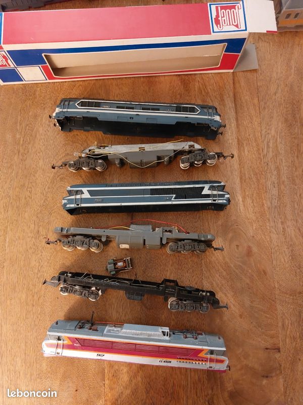 Lot De Pièces Pour Train Miniature - Châssis Jouef, Lima, Pour Bricoleurs, Occasion