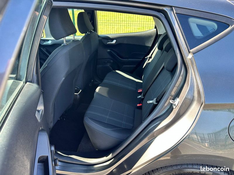 Ford FIESTA 1.5 TDCI 85CH CONNECT BUSINESS 5P (image 16)
