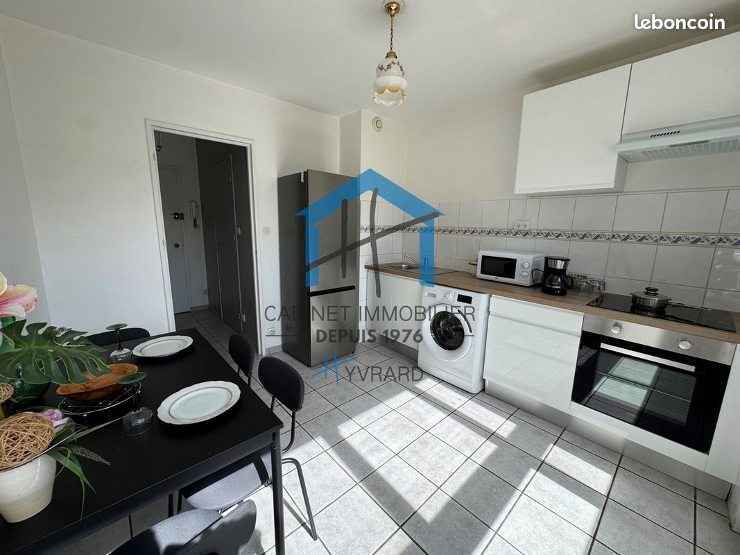Appartement 1 pièce 33 m² · à Saint-Étienne · 33 m² · 395 €