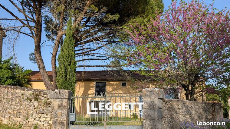 Maison 7 pièces 232 m²