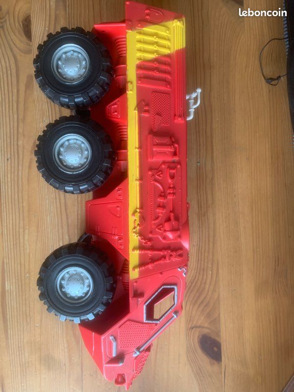 Voiture de pompiers (image 2)
