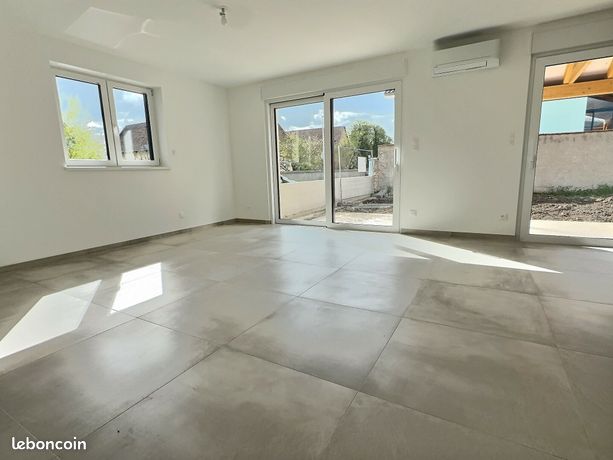Maison individuelle au calme de 105 m² avec garage terrasse couverte et jardin