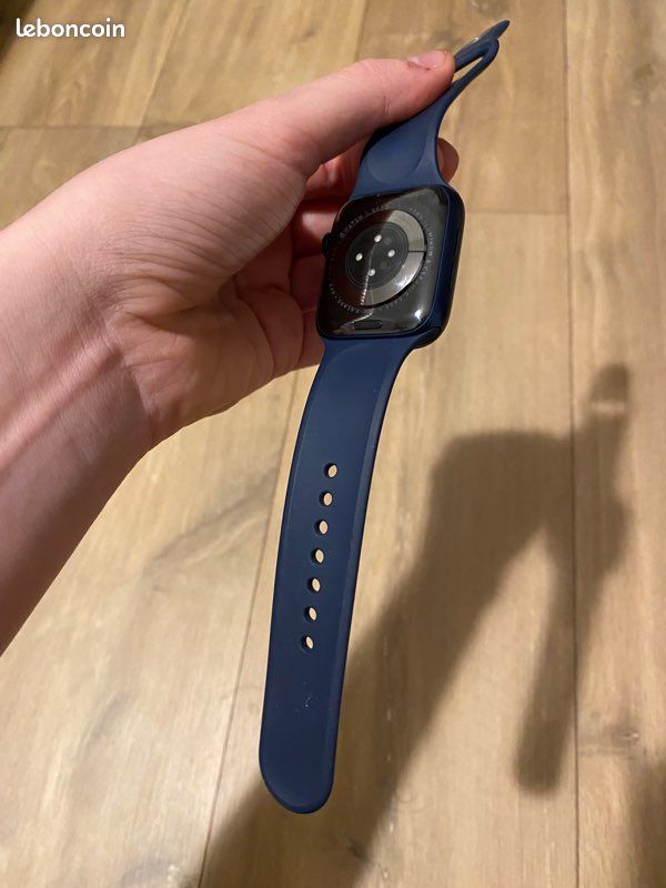 Apple Watch Series 6 Deep Navy (image 3)