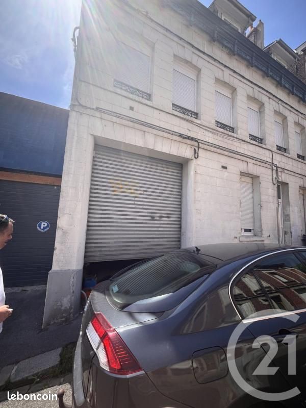 Maison 2 pièces 225 m² · à Saint-Quentin · 225 m² · 75 000 €