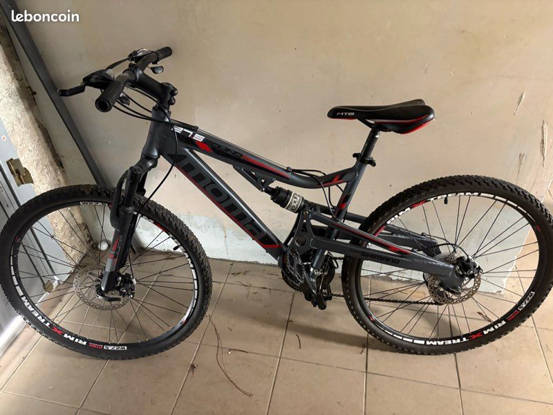 Moma Bikes - VTT Fat Bike FAT 26 Canton Genève Moma Bikes - VTT Fat Bike FAT 26 Canton Genève