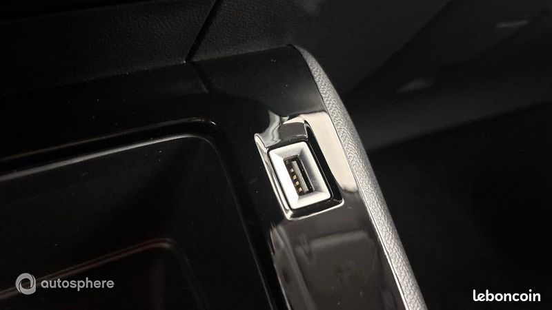 Peugeot 208 1.2 PureTech 100ch S&S Style EAT8 (image 30)