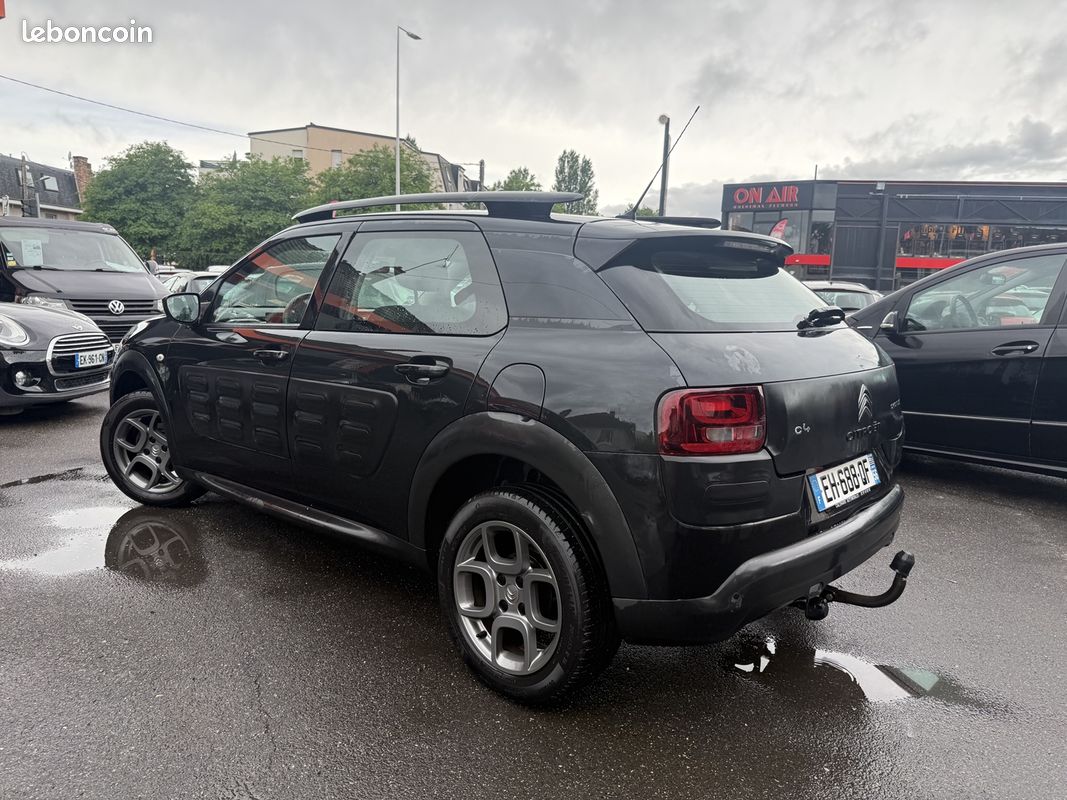 Citroen C4 CACTUS BLUEHDI 100 SHINE (image 8)