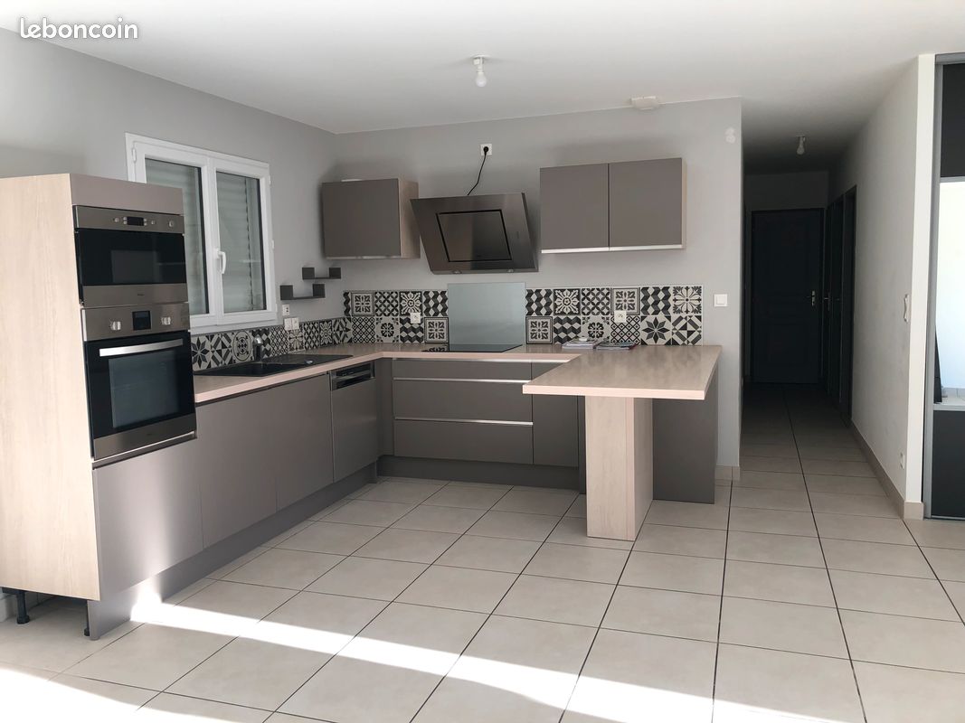 Maison 5 pièces 90 m² · à Saint-Marcel-lès-Valence · 90 m² · 300 000 €
