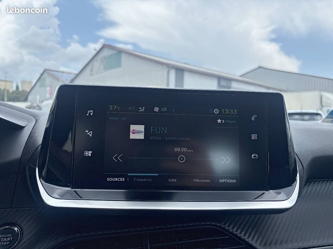 PEUGEOT 208 Electrique 50 kWh 136ch Allure (image 13)