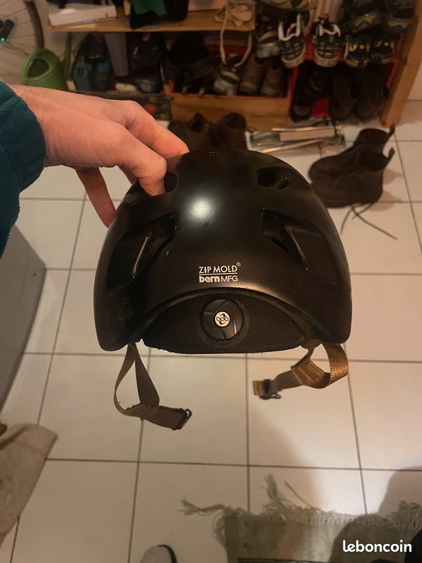 Casque Bern alston visor (image 3)