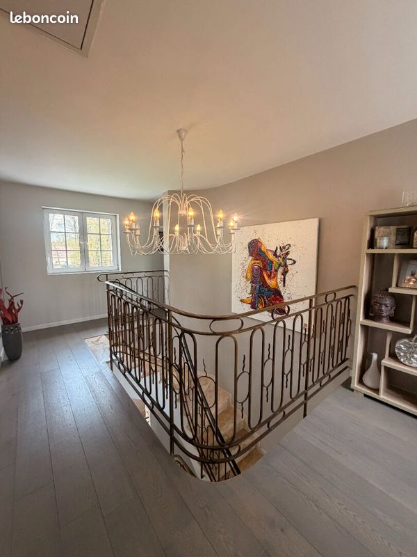 Propriété 6 pièces 220 m² (image 8)