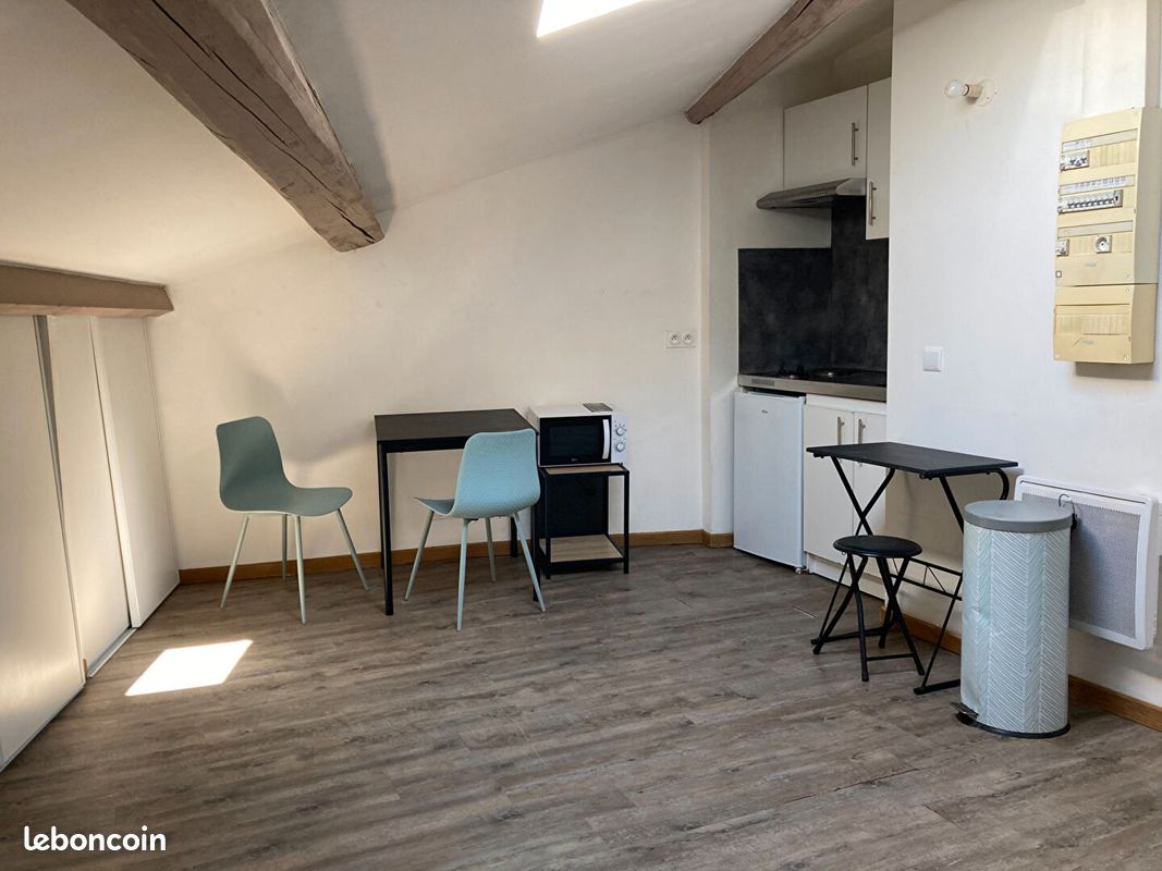 Appartement 1 pièce 15 m² · à Montélimar · 15 m² · 266 €/mois