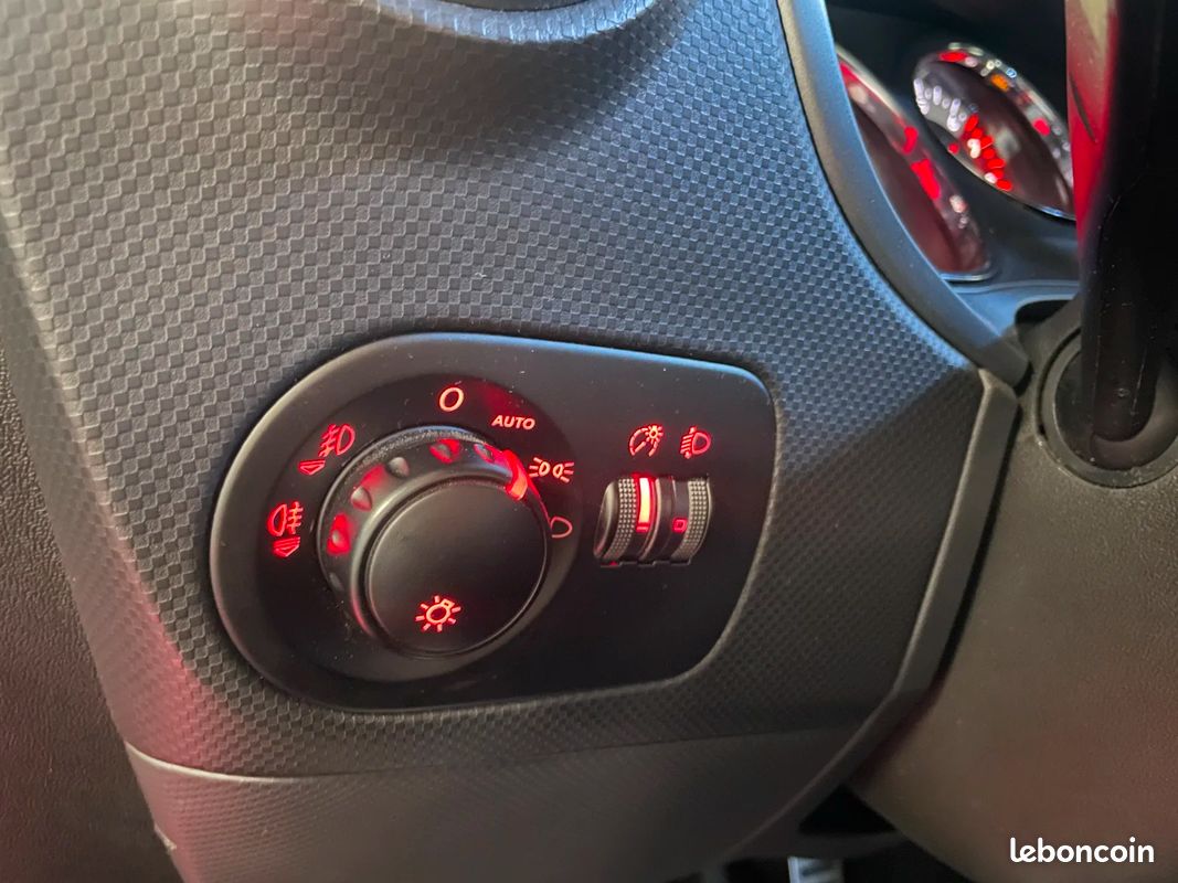 SEAT LEON 2.0 TFSI 240 Cupra TOIT OUVRANT (image 17)
