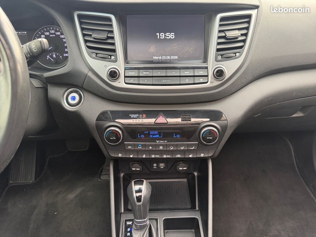 HYUNDAI TUCSON 2.0 CRDi 185 4WD BVA Executive - Toit ouvrant - Volant chauffant - Sièges chauffants AV AR - 2eme M (image 13)