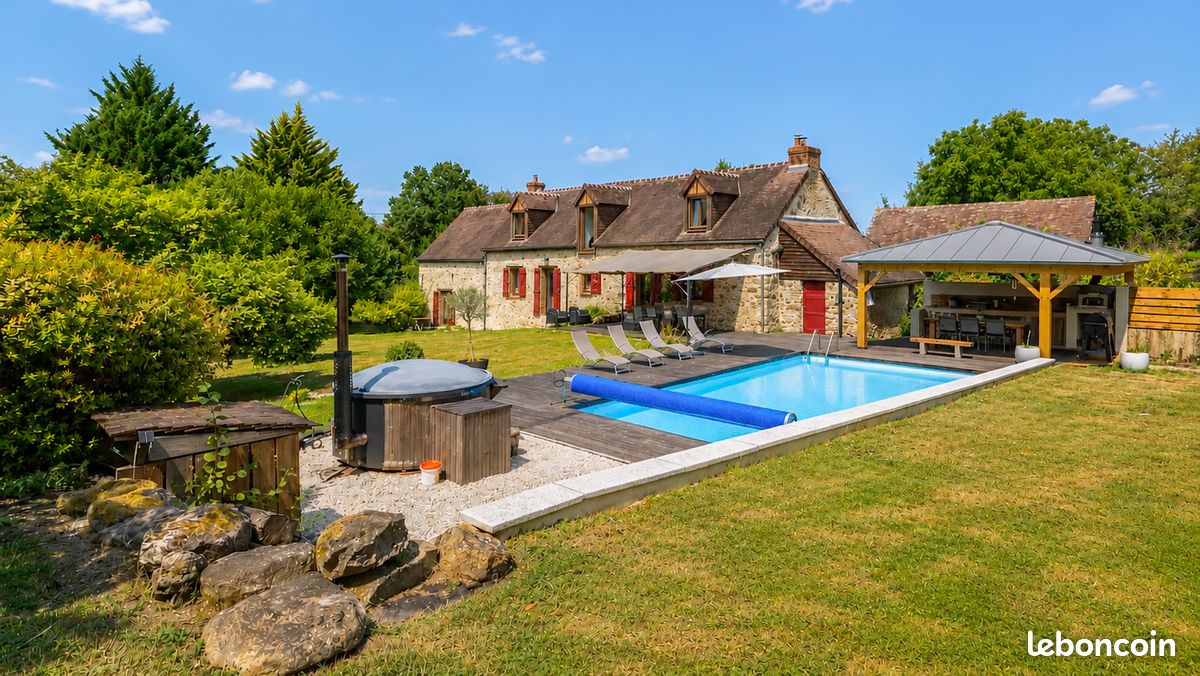 Maison 6 pièces 165 m² · à Challes · 165 m² · 322 400 €