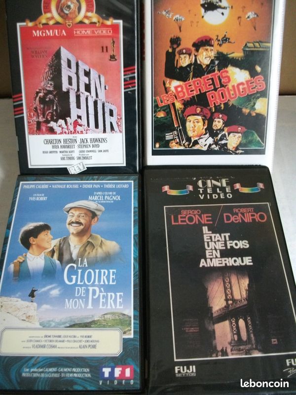 Un lot de 4 VHS (image 1)