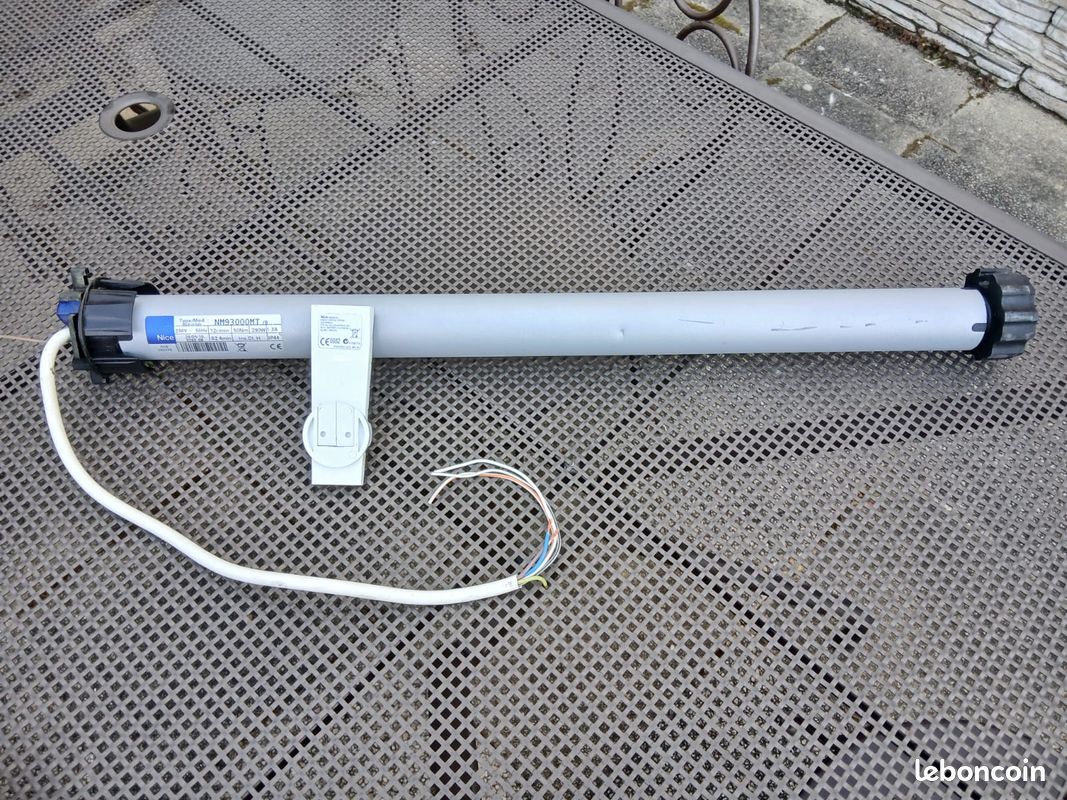 Moteur de store marque Nice + télécommande (image 1)