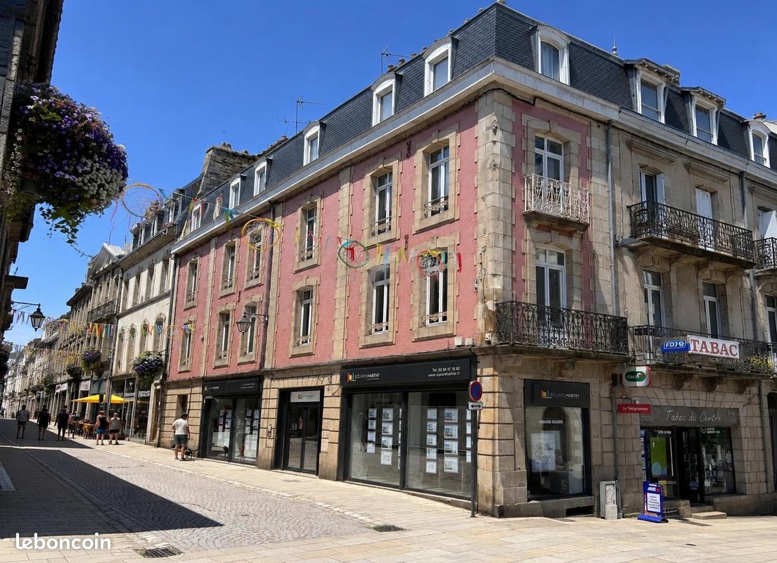 Immeuble 180 m² · à Lannion · 180 m² · 369 250 €