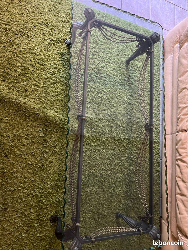 Table en verre et fer forgé (image 1)