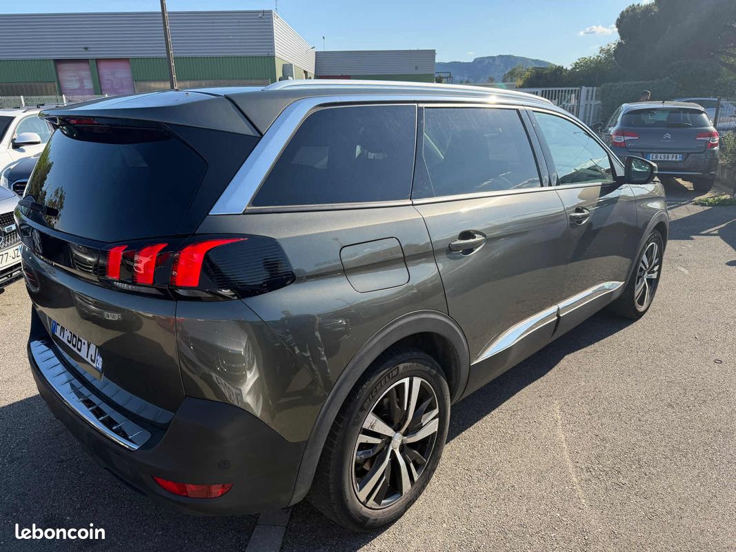 PEUGEOT 5008 1.5 BLUEHDI 130CH E6.C ALLURE 7 PLACES S&S EAT8 2020 (image 3)