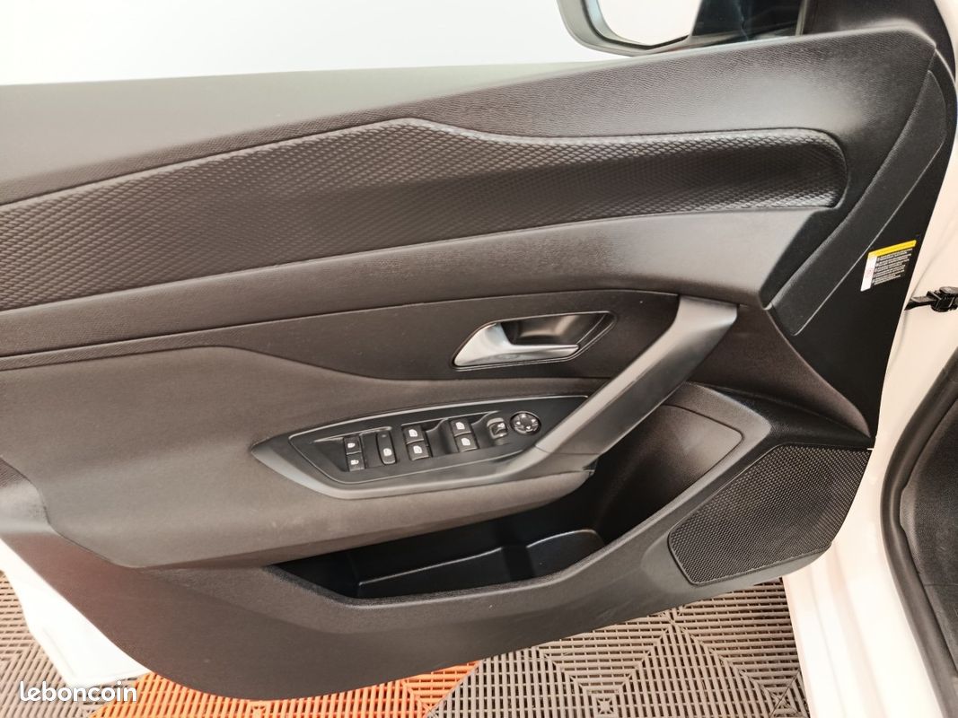 Peugeot 308 (3) PureTech 130 ACTIVE PACK (image 38)