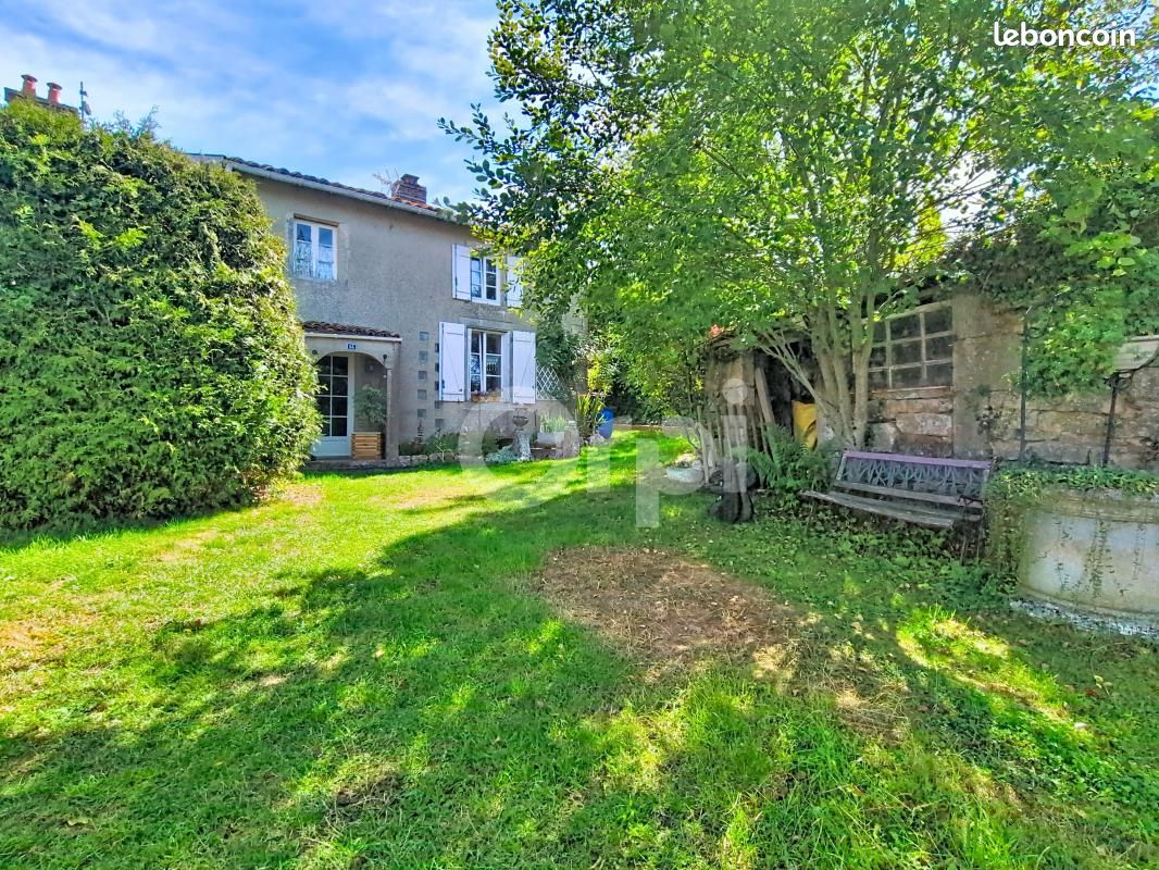 Maison 5 pièces 136 m² · à Dainville-Bertheléville · 136 m² · 107 000 €