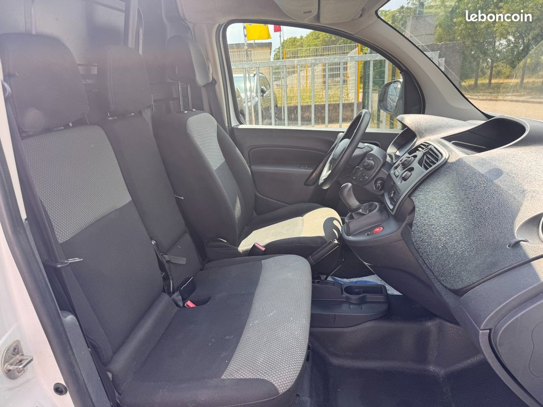 Renault Kangoo 1.5 dCi S&S 75 ch grand confort (image 9)