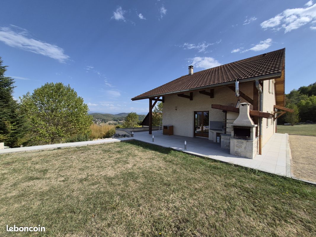 Maison 5 pièces 142 m² · à Cuzieu · 142 m² · 420 000 €