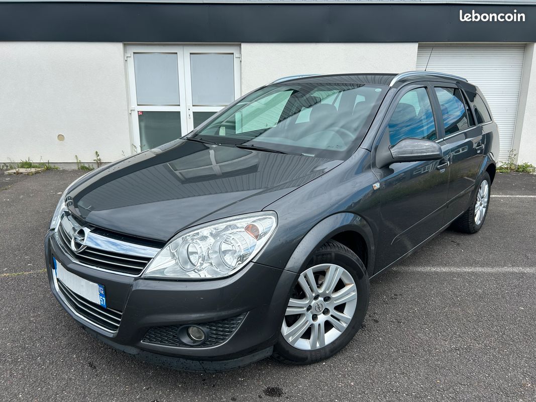 Opel Astra break 1.7 CDTI110 Cosmo ecoF 1e Main 2009 (image 1)