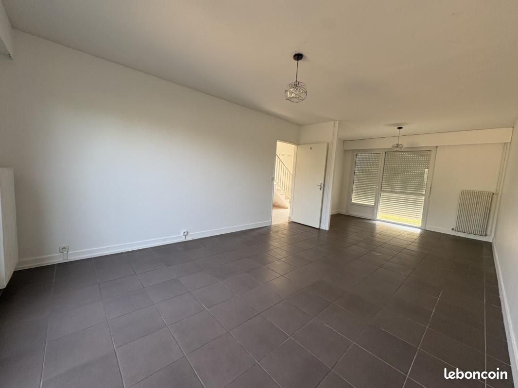 Maison 4 pièces 100 m² · à Châteauroux · 100 m² · 850 €