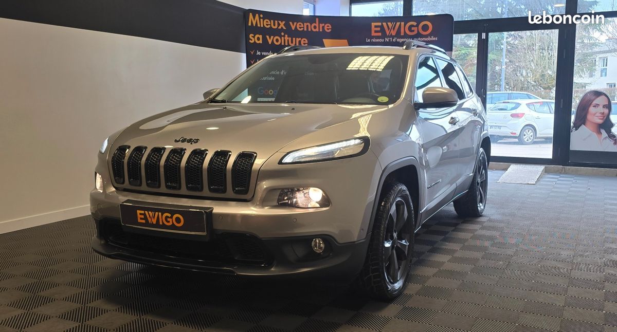 JEEP CHEROKEE 2.2 CRD 200 75EME ANNIVERSAIRE AWD ACTIVE-DRIVE BVA6 + ATTELAGe (image 6)