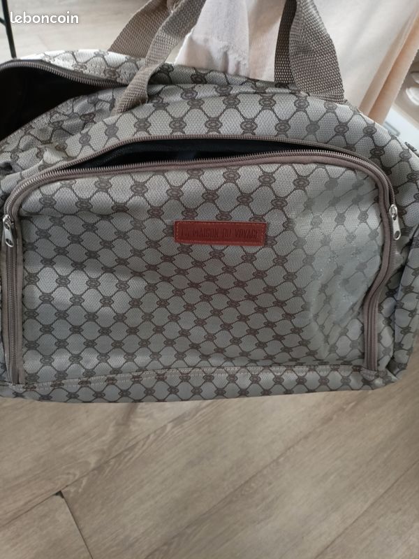 Sac de voyage (image 1)
