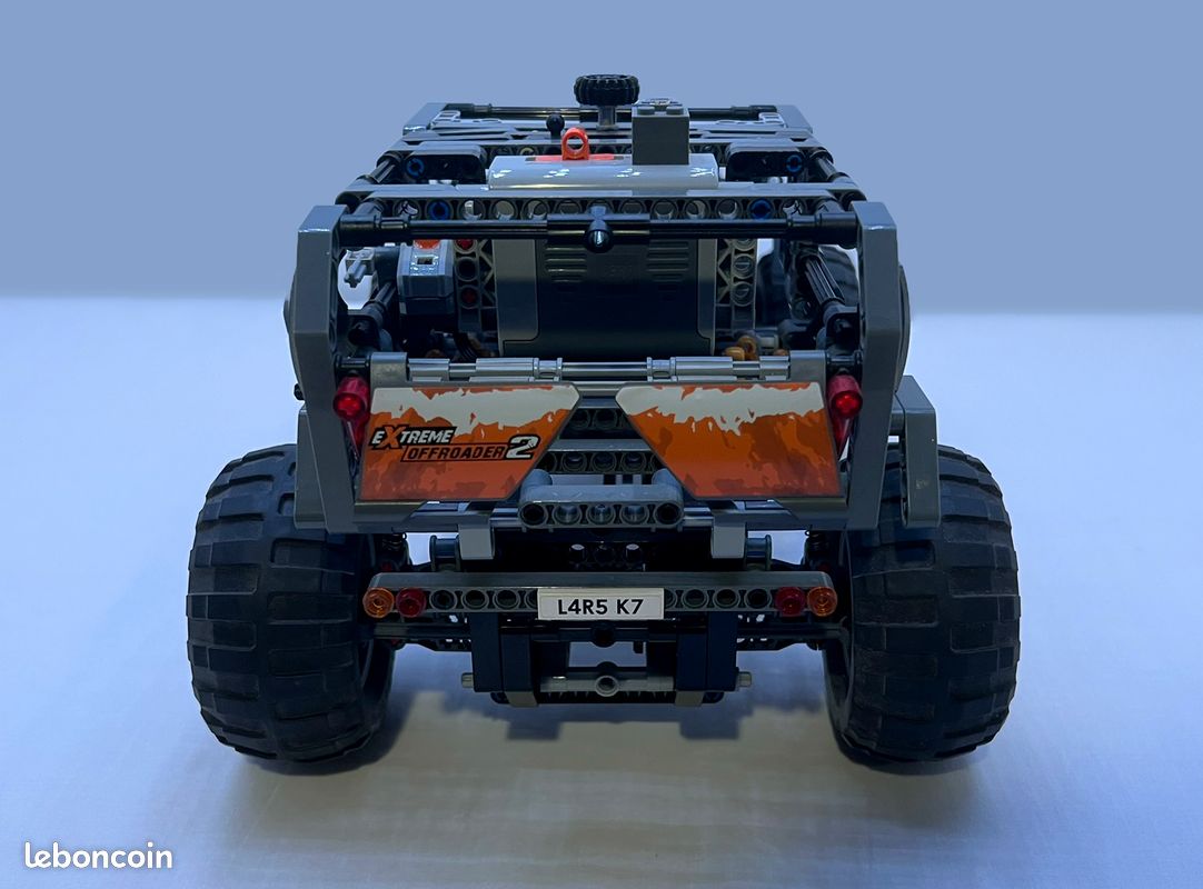 LEGO Technic 8297 Off-Roader 4x4 Tout-Terrain (image 5)