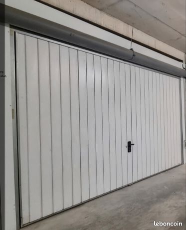 Box, 5mn à pied métro 14/15, proche A6 et grand Paris, Immeuble récent de standing