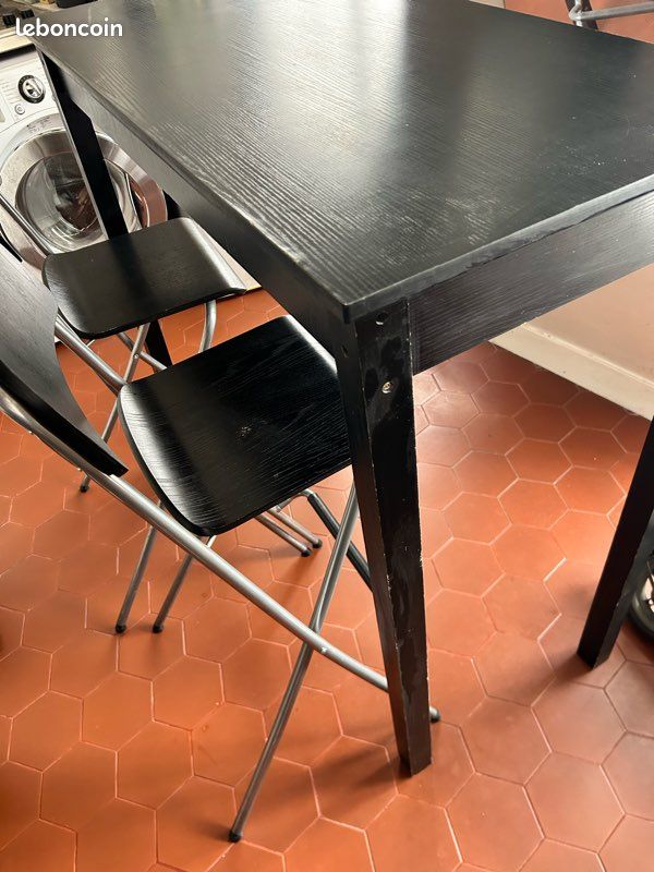 Table haute noire + 2 chaises de bar pliables noires (image 2)