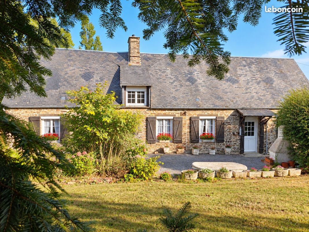 Maison 6 pièces 135 m² · à Montilly-sur-Noireau · 135 m² · 212 000 €