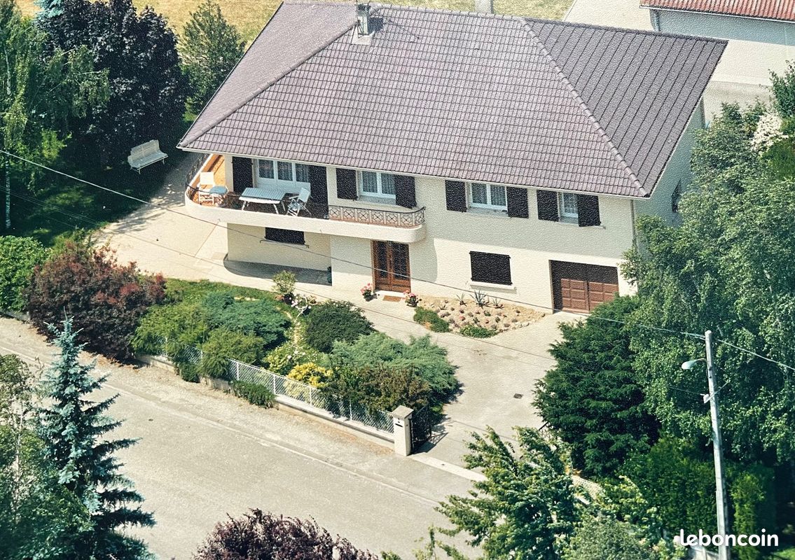 Maison 6 pièces 170 m² · à Bourg-en-Bresse · 170 m² · 260 000 €