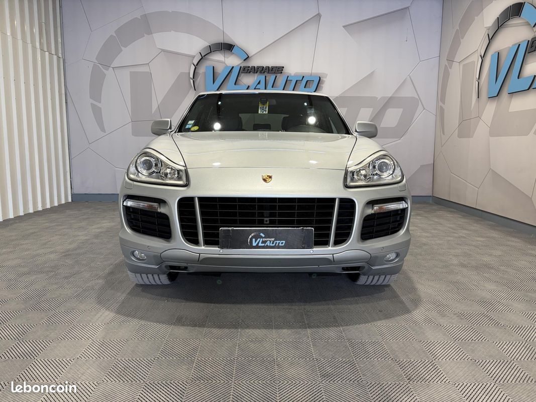 PORSCHE CAYENNE 4.8 V8 GTS Tiptronic S BVA (image 2)