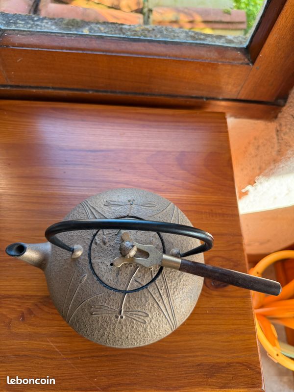 Théière style japonais avec poignée lève-couvercle – pratique et originale (image 2)
