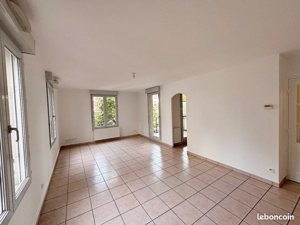 Appartement 3 pièces 67 m² · à Lyon · 67 m² · 1 200 €