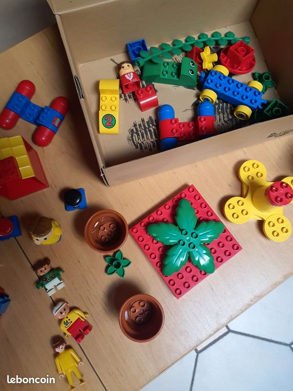 Gros lot de briques Lego Duplo (image 3)