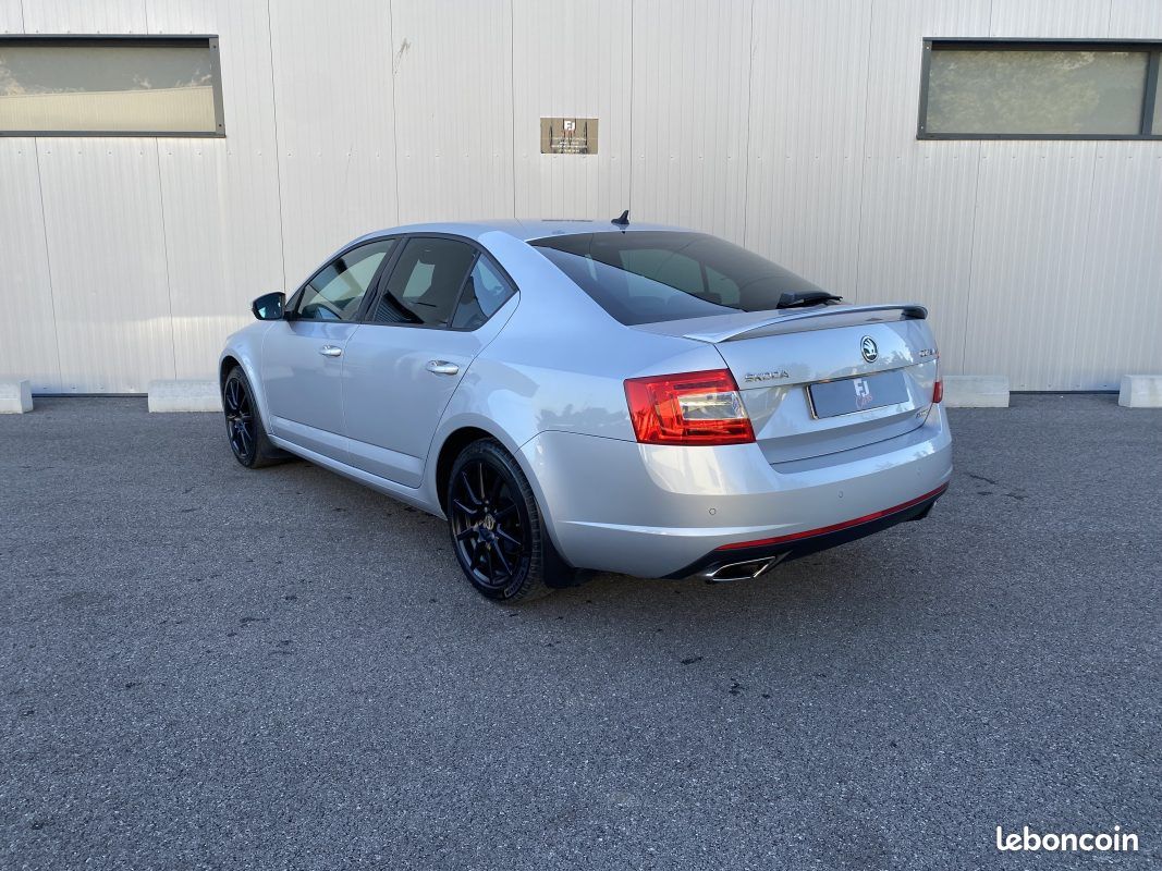 Skoda Octavia RS 2.0 TSi 220ch VRS - Première main (image 4)